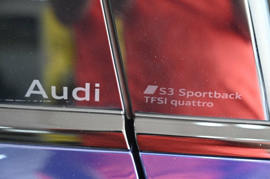 Audi S3 2L Black Edition Blue #4