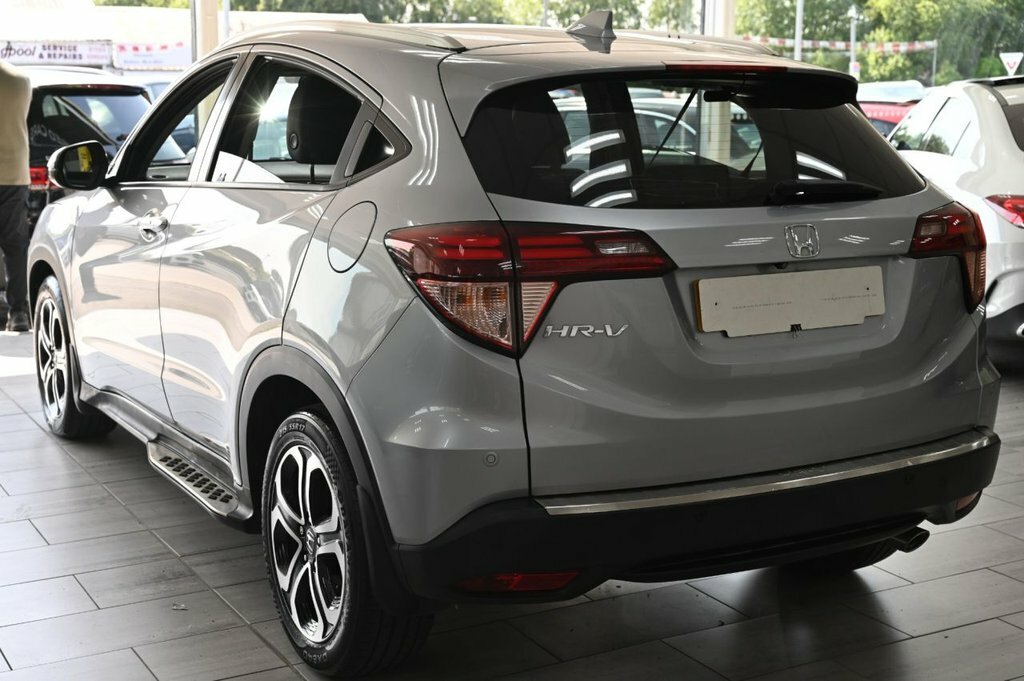 Honda Hr-V Ex White #10