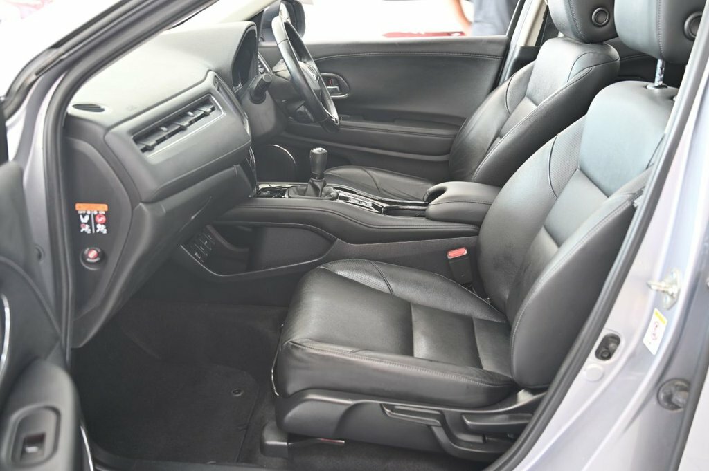 Honda Hr-V Ex White #13