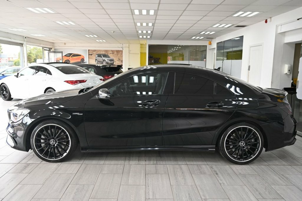 Mercedes-Benz CLA Class 2L Amg Black #4