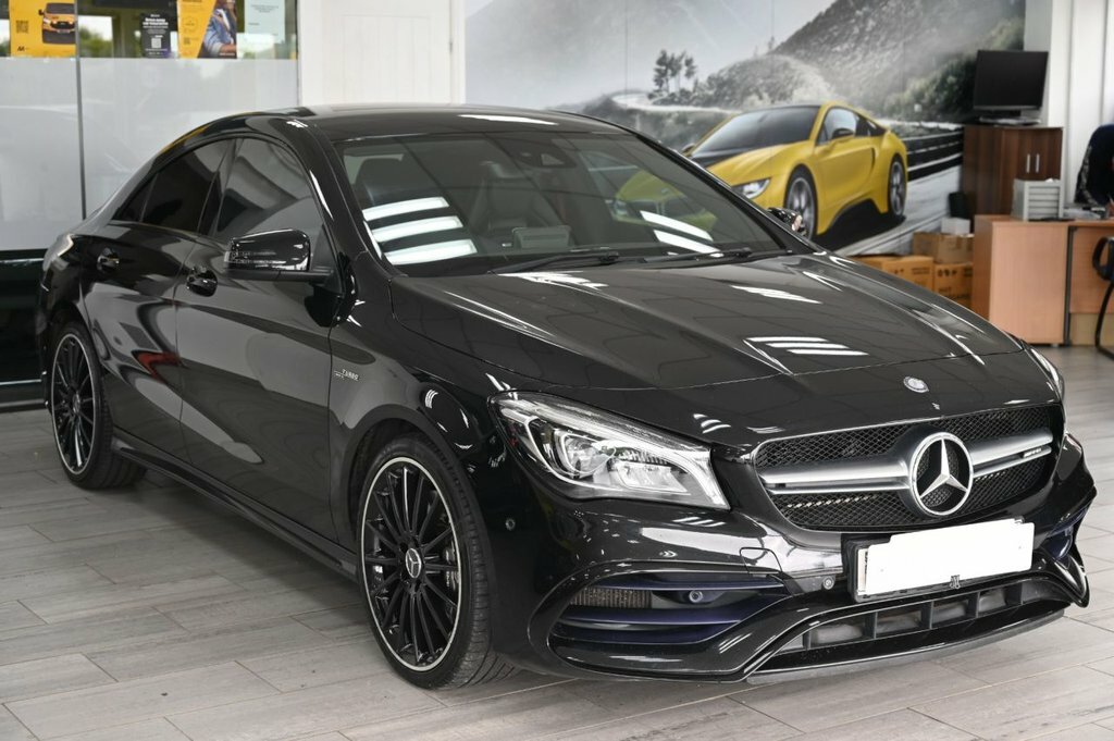 Mercedes-Benz CLA Class 2L Amg Black #2