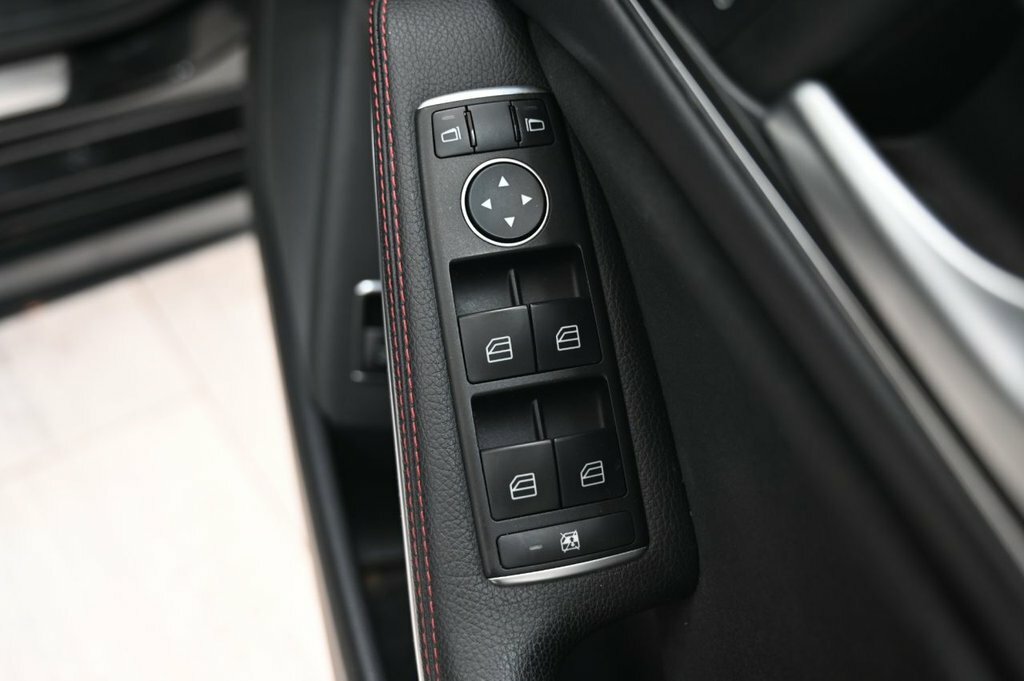 Mercedes-Benz CLA Class Cla45 Amg  #31
