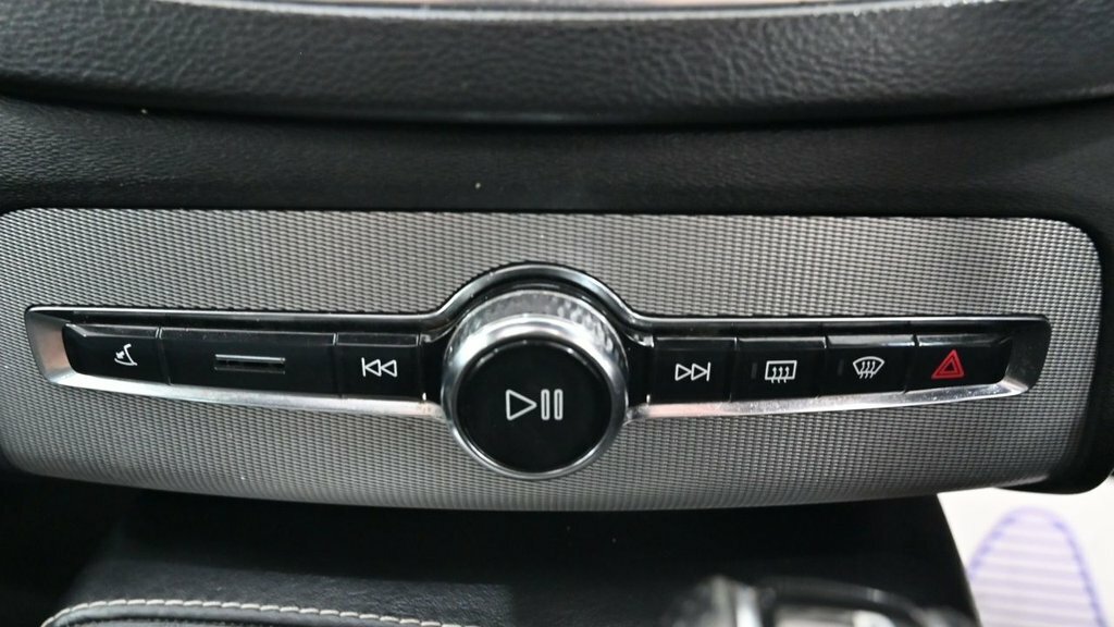 Volvo XC90 Momentum Pro Grey #27