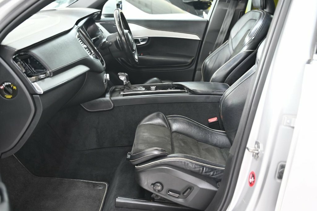 Volvo XC90 Momentum Pro Grey #11