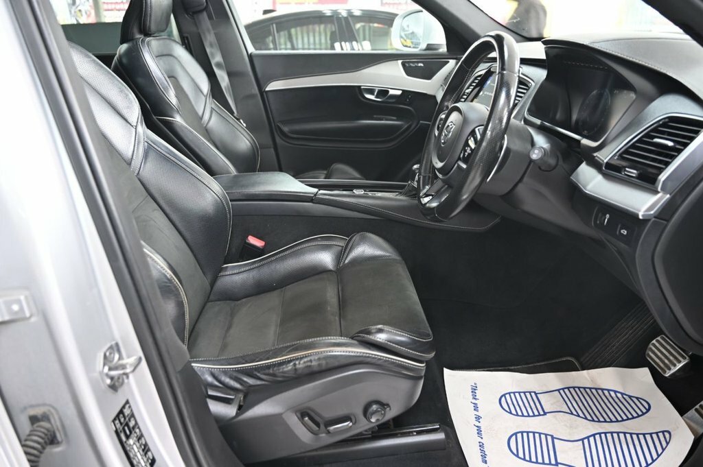 Volvo XC90 Momentum Pro Grey #16