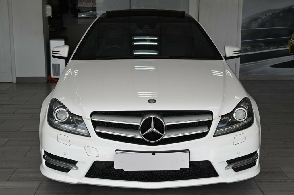 Mercedes-Benz C Class 2.1L Amg Sport Edition White #6
