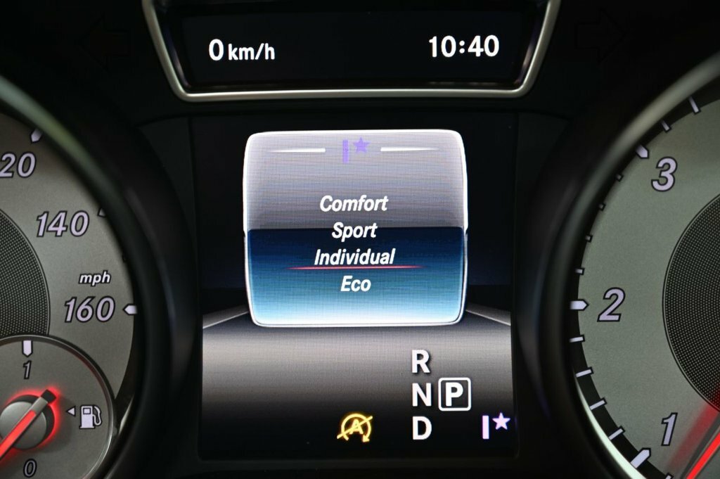 Mercedes-Benz CLA Class 2.1 Cla 220 D Grey #22