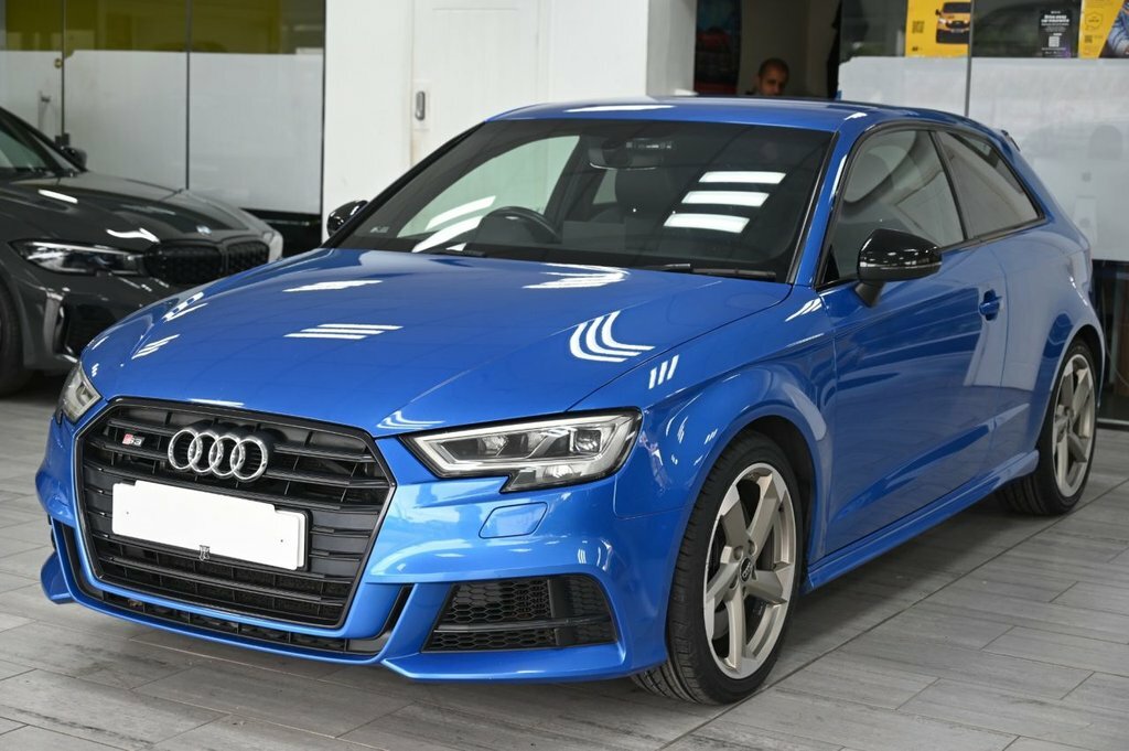 Audi S3 2L Black Edition Blue #5