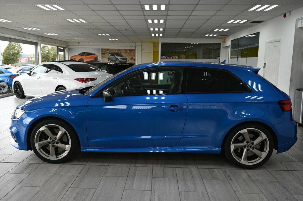Audi S3 2L Black Edition Blue #4