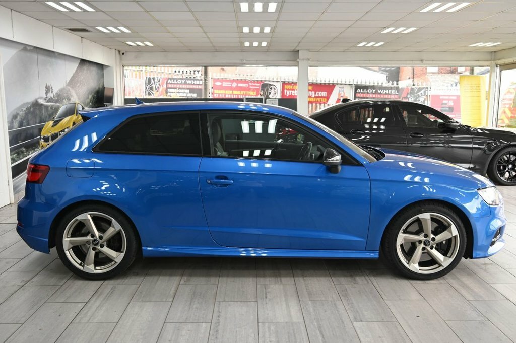 Audi S3 2L Black Edition Blue #3