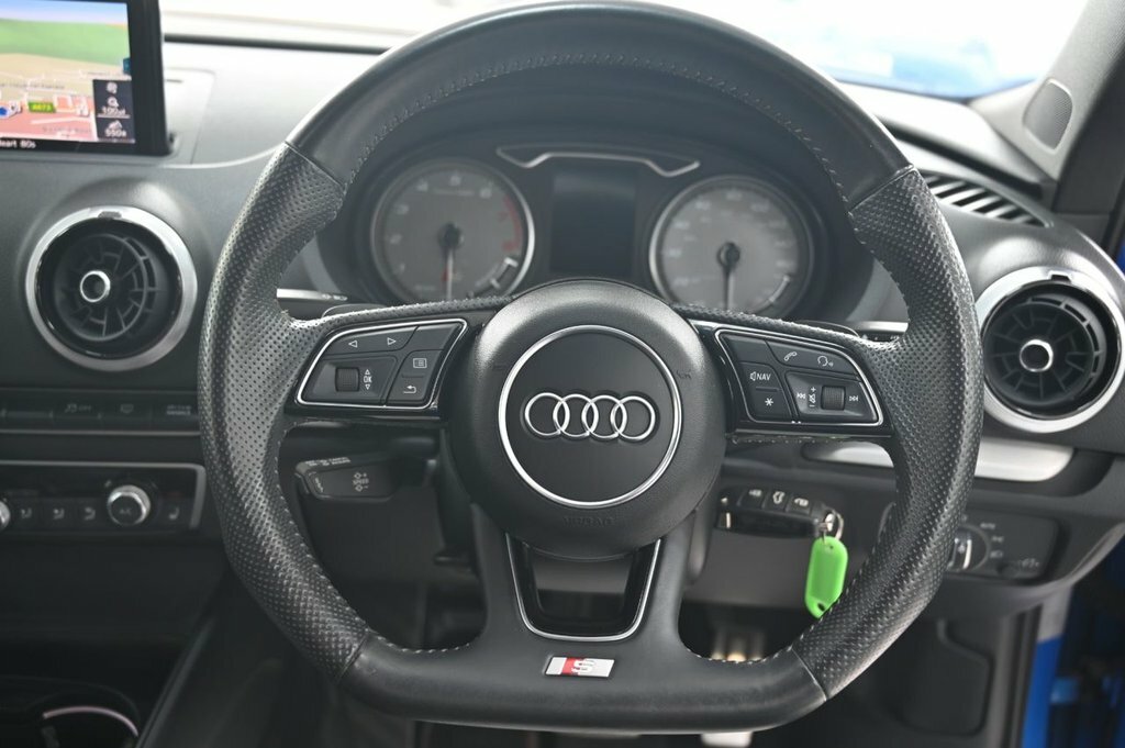 Audi S3 S3 Tfsi Quattro S Tronic Yellow #17