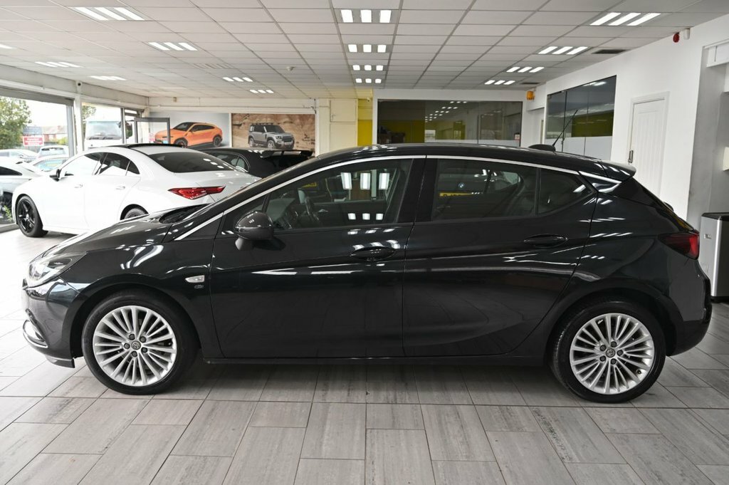 Vauxhall Astra 1.4L Elite Black #4