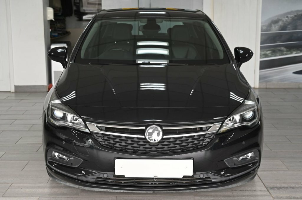 Vauxhall Astra 1.4L Elite Black #6