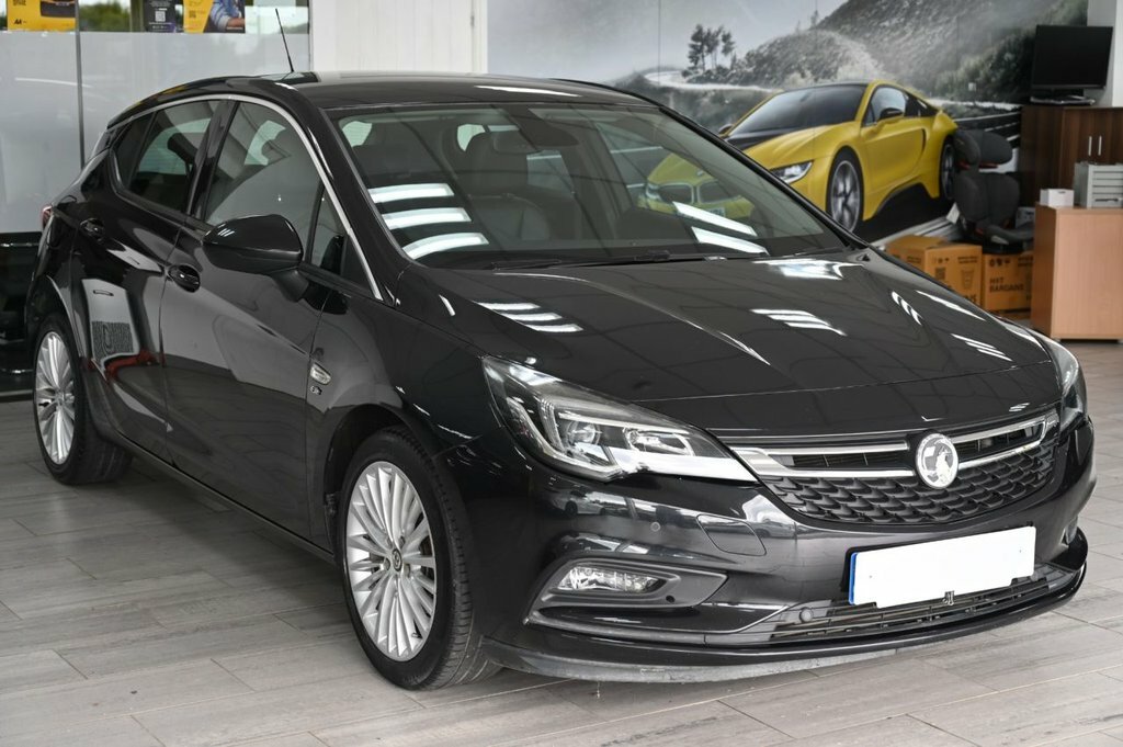 Vauxhall Astra 1.4L Elite Black #2
