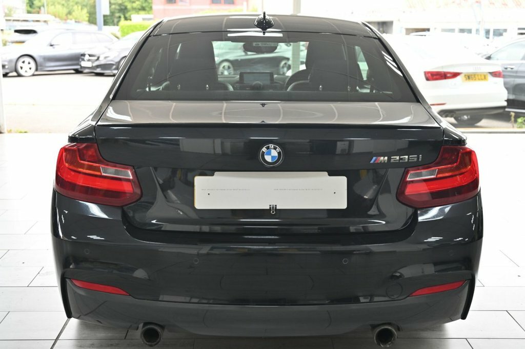 BMW 2 Series Gran Coupe 220D Sport White #8