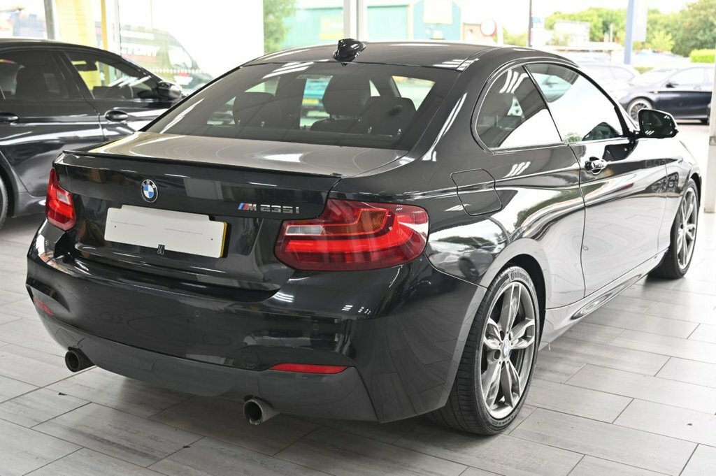 BMW 2 Series Gran Coupe 220D Sport White #10