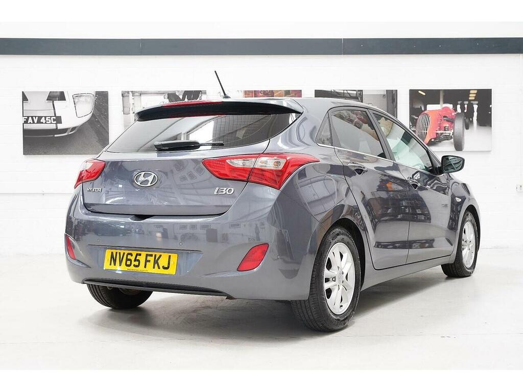 Hyundai I30 1.6 Crdi Blue Drive Se Euro 6 Ss Grey #3