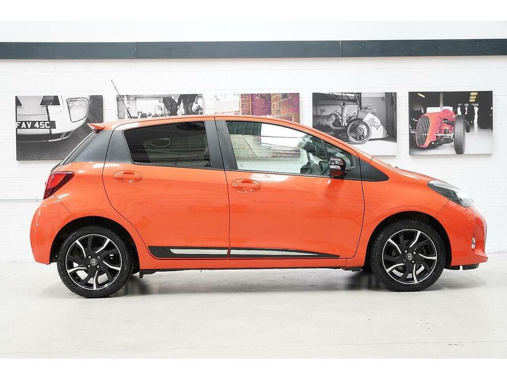 Toyota Yaris 1.33 Dual Vvt-i Orange Edition Euro 6 Orange #2