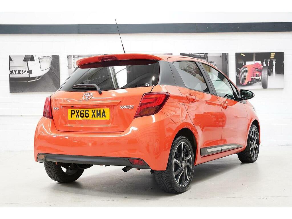 Toyota Yaris 1.33 Dual Vvt-i Orange Edition Euro 6 Orange #3
