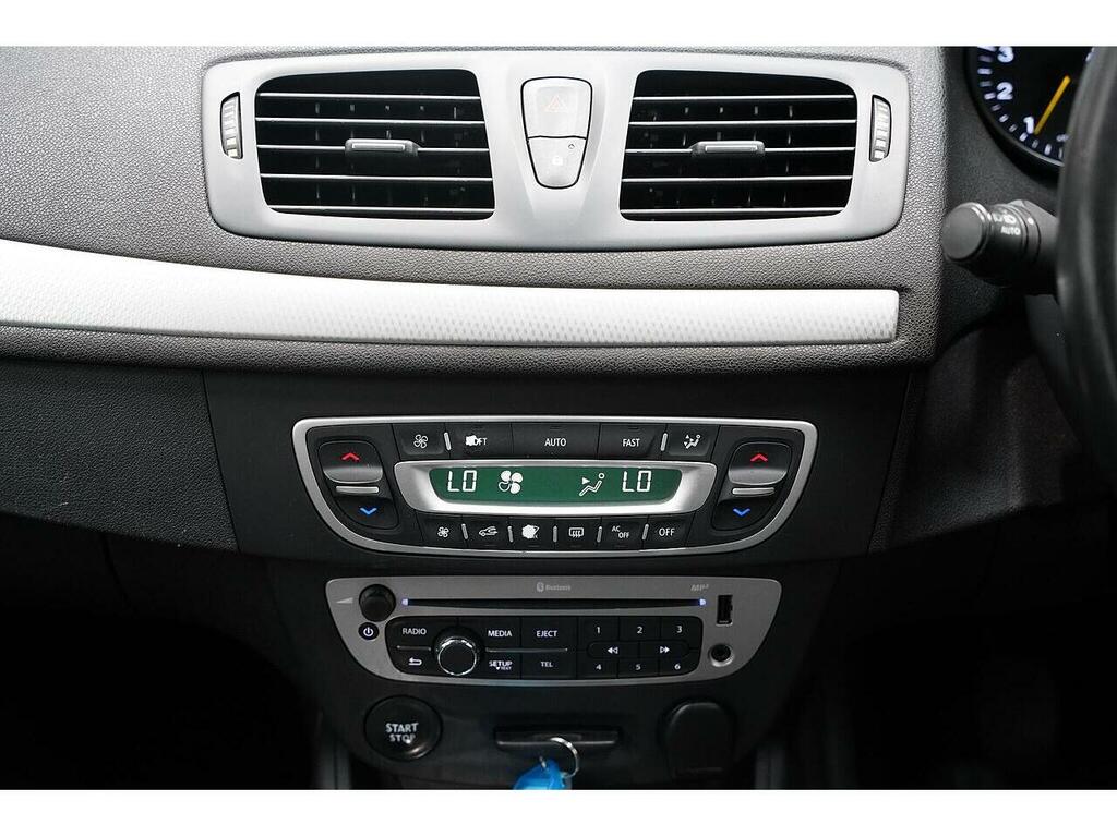 Renault Megane 1.5 Dynamique Tomtom Energy Dci Ss 110 Bhp White #21