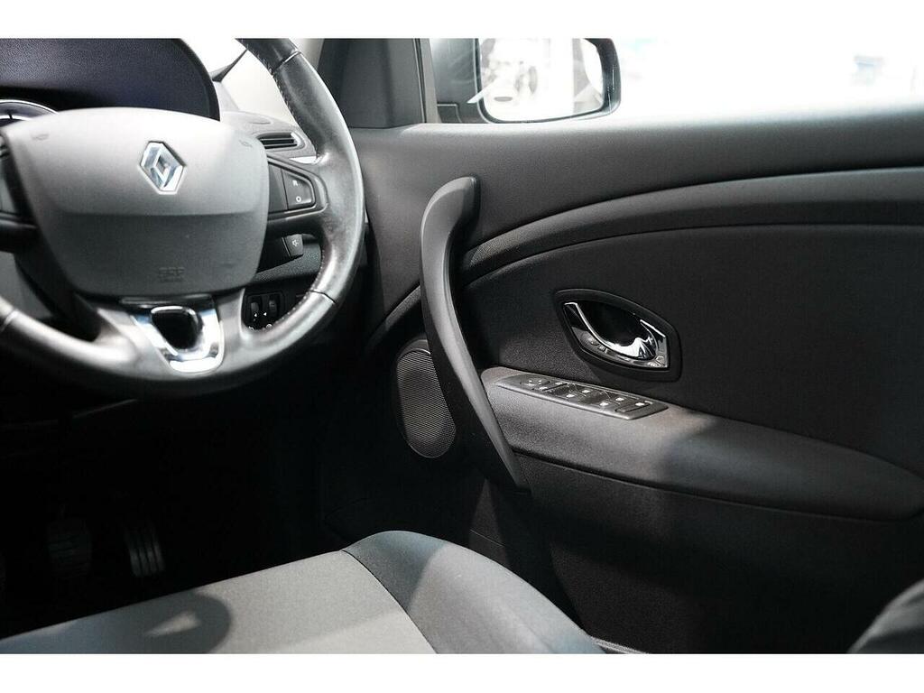 Renault Megane 1.5 Dynamique Tomtom Energy Dci Ss 110 Bhp White #24