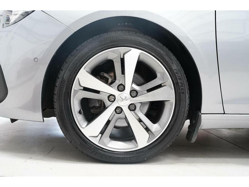 Peugeot 308 White #29