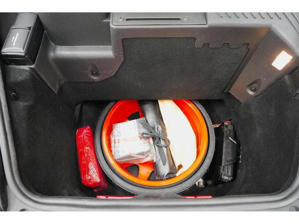 Porsche 911 2004 3.5L Carrera 2 316 Bhp Grey #22