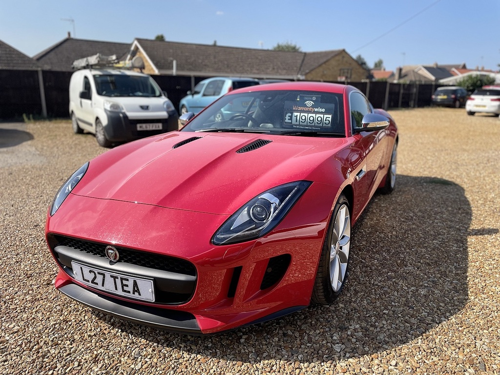 Jaguar F-Type V6 Red
