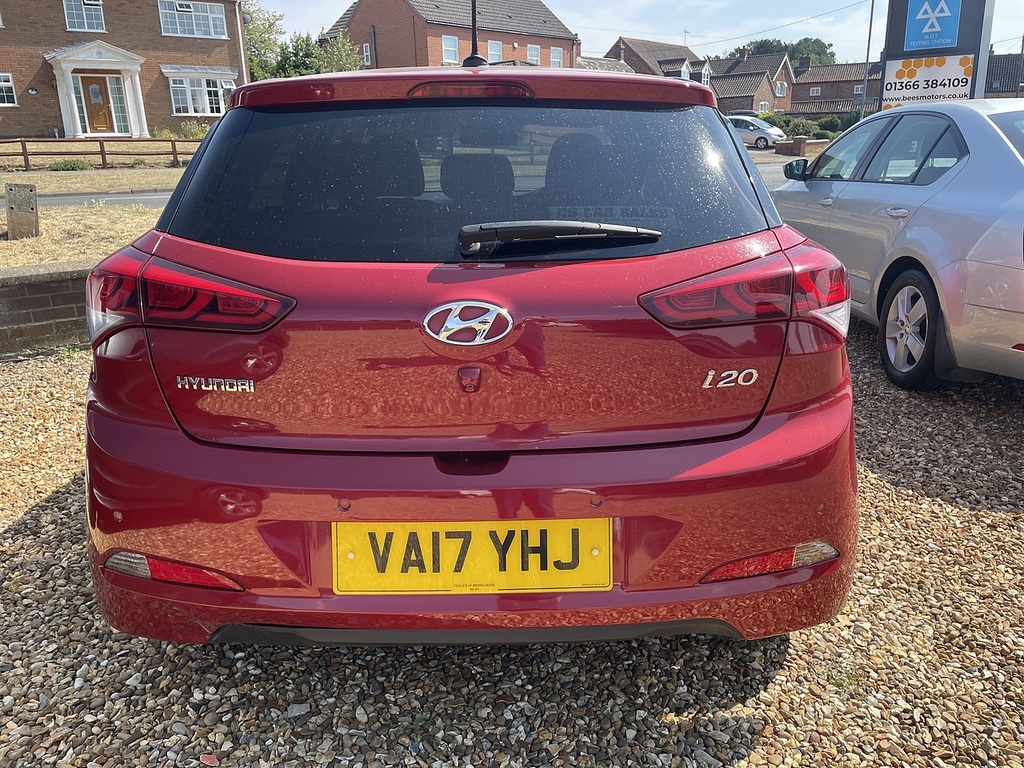 Hyundai I20 Premium Nav VA17YHJ Red #3