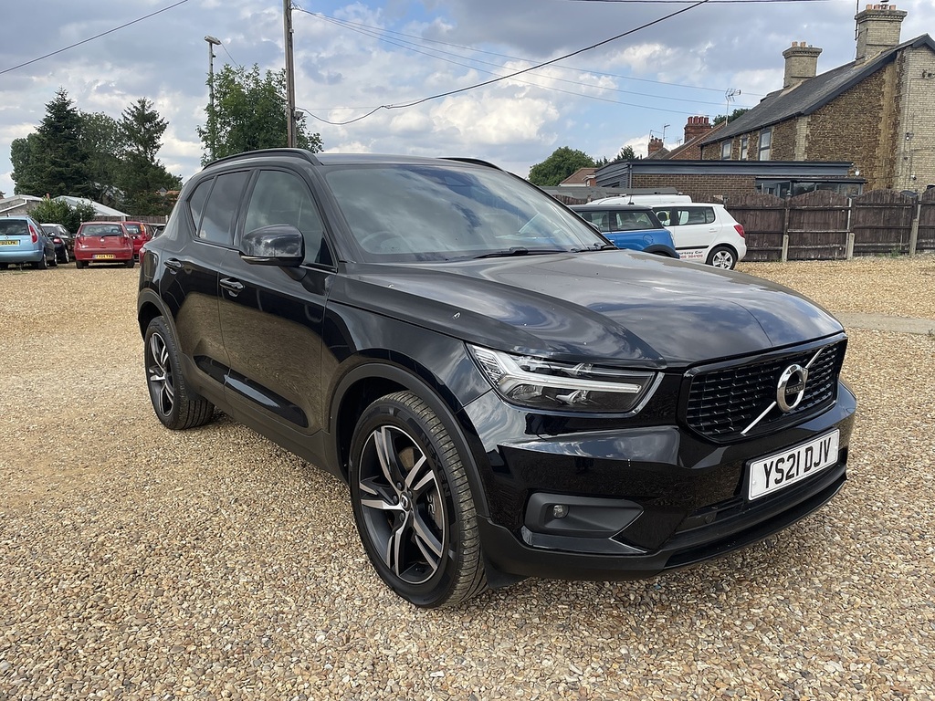 Volvo XC40 H T4 R-design Black #2