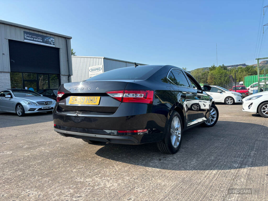 Skoda Superb 1.6 Tdi Cr Se Technology Dsg Black #2