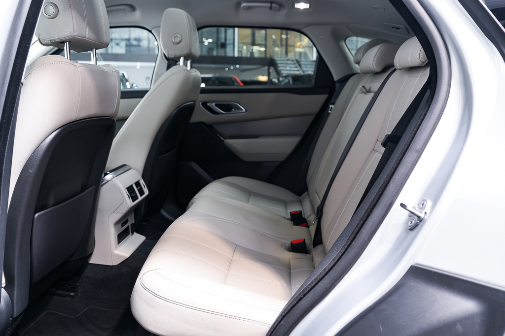 Land Rover Range Rover Velar Edition Red #13