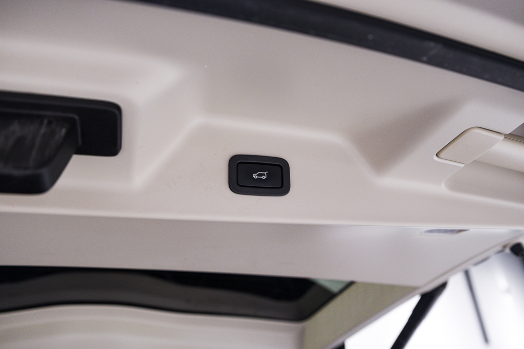 Land Rover Range Rover 2.0 P400e Black #33
