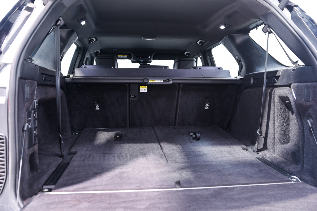 Land Rover Discovery 3.0 D300 R-dynamic Hse Grey #32