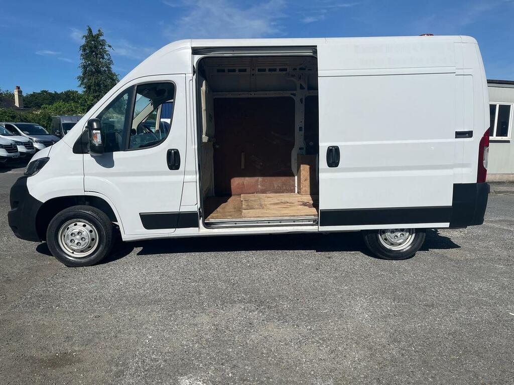 Peugeot Boxer Bluehdi 335 Professional White #5