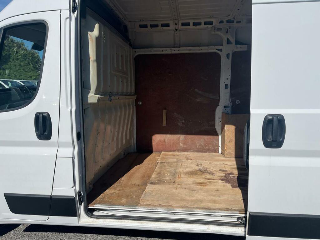 Peugeot Boxer Bluehdi 335 Professional White #6