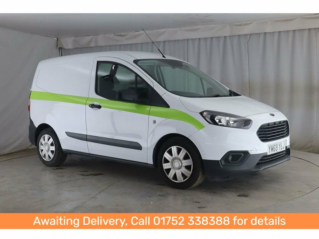 Ford Transit Courier Ecoboost Trend White