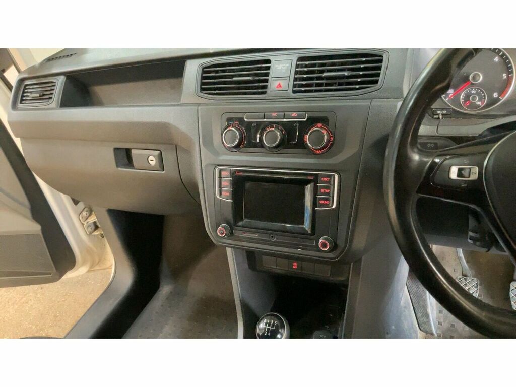 Volkswagen Caddy Maxi Tdi C20 Startline White #6