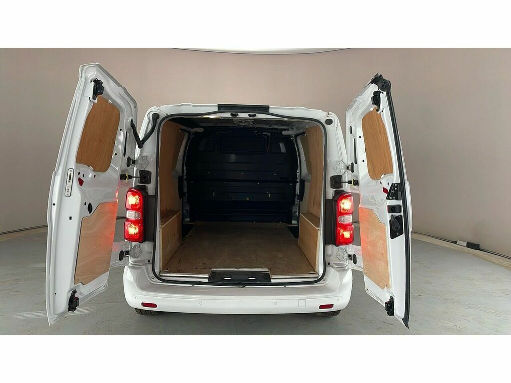 Vauxhall Vivaro Turbo D 2700 Sportive AVZ2606 White #5