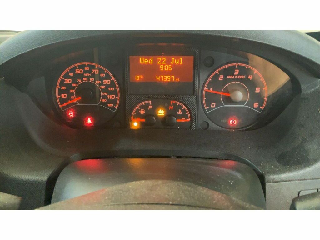 Peugeot Boxer Bluehdi 335 Professional White #3