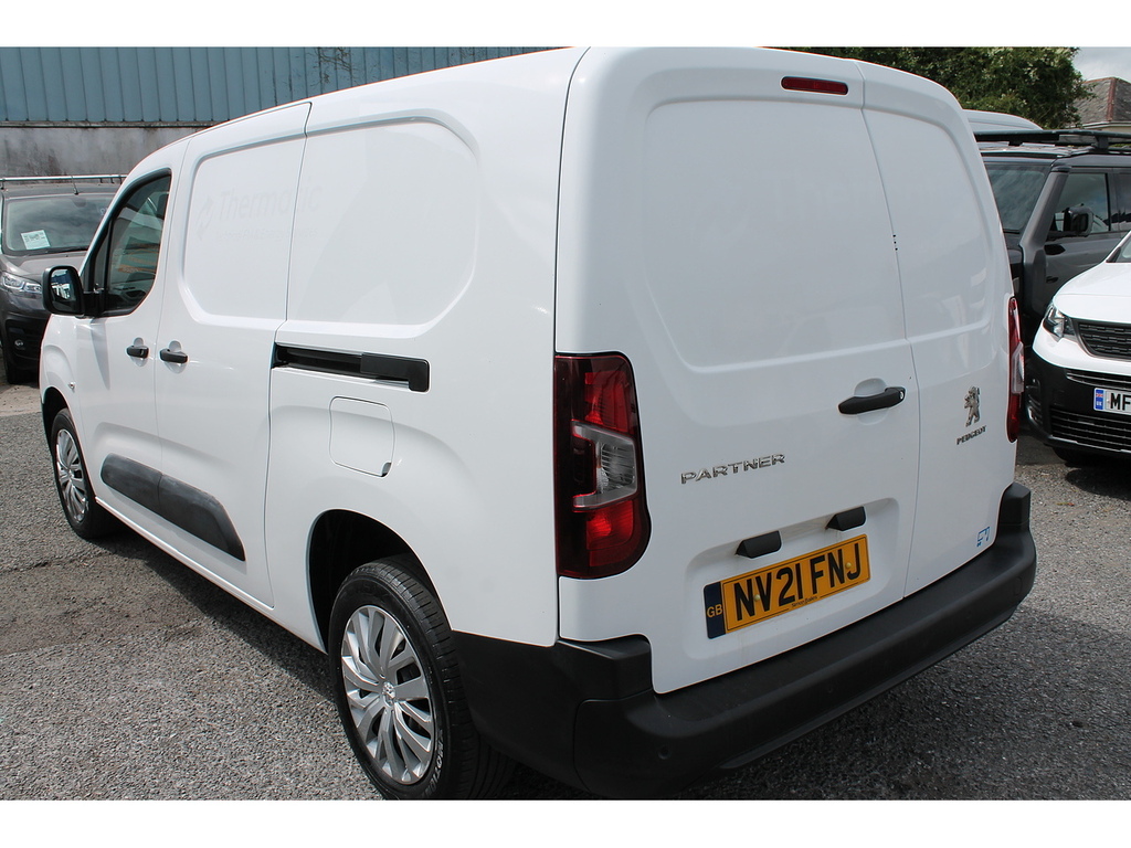 Peugeot Partner Bluehdi 950 Professional White #6