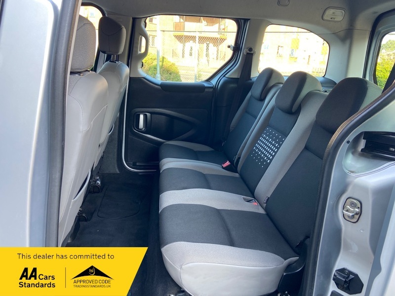 Citroen Berlingo Mpv White #13