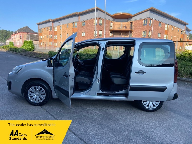 Citroen Berlingo Mpv White #17