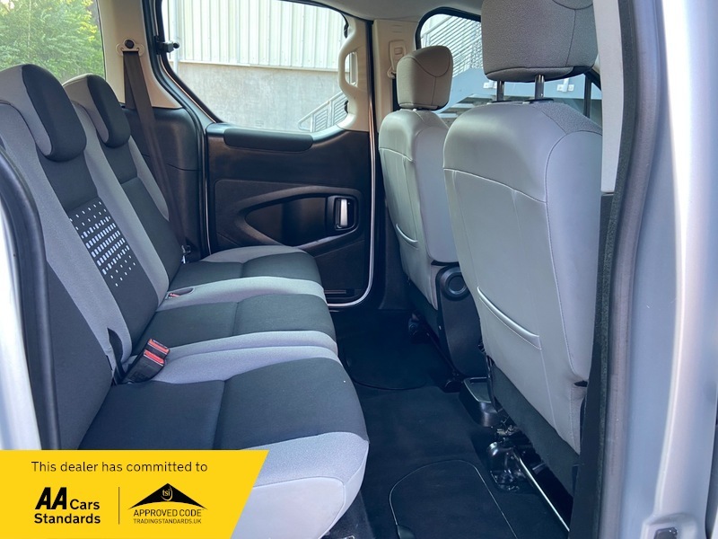 Citroen Berlingo Mpv White #19