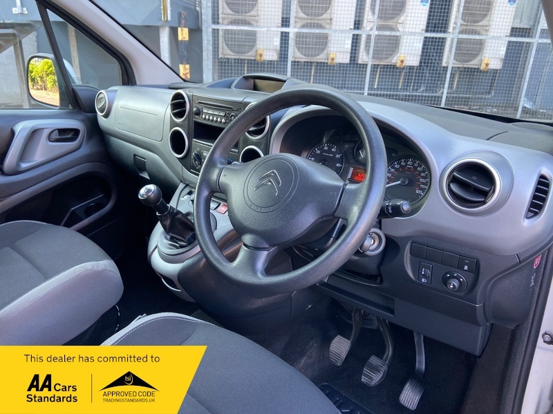 Citroen Berlingo Mpv White #22
