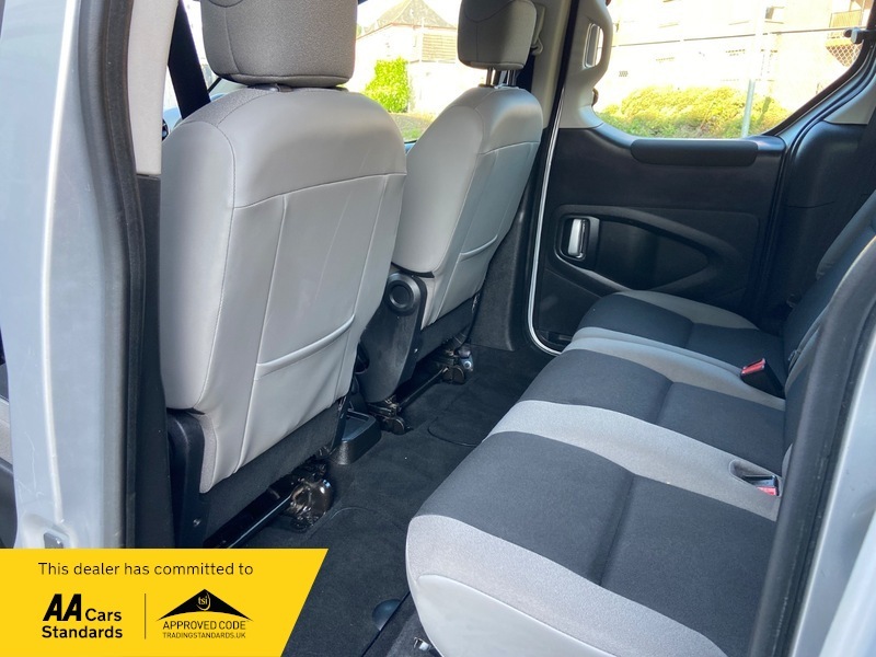 Citroen Berlingo Mpv White #16