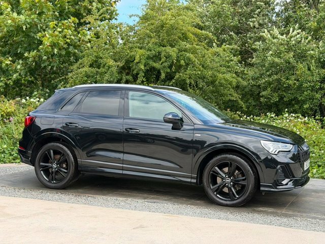 Audi Q3 2.0 Tdi 40 S Line Suv S Tronic Quattro SK21EKZ Black #2