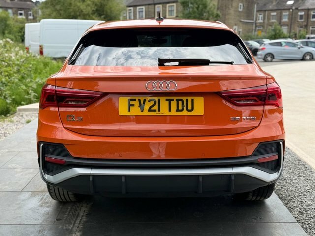 Audi Q3 1.5 Tfsi Cod 35 S Line Sportback S Tron FV21TDU Orange #2