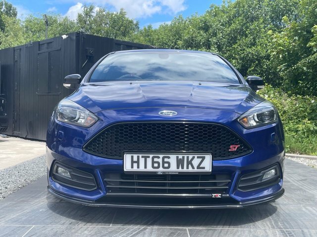 Ford Focus 2.0T Ecoboost St-3 Hatchback Eur HT66WKZ Blue #2