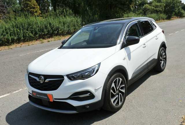 Vauxhall Grandland X 2018 1.2 Turbo Elite Nav Suv Euro White #3